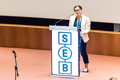 Dr. Rachael Heuer presenting at SEB conference in Florence, Italy
